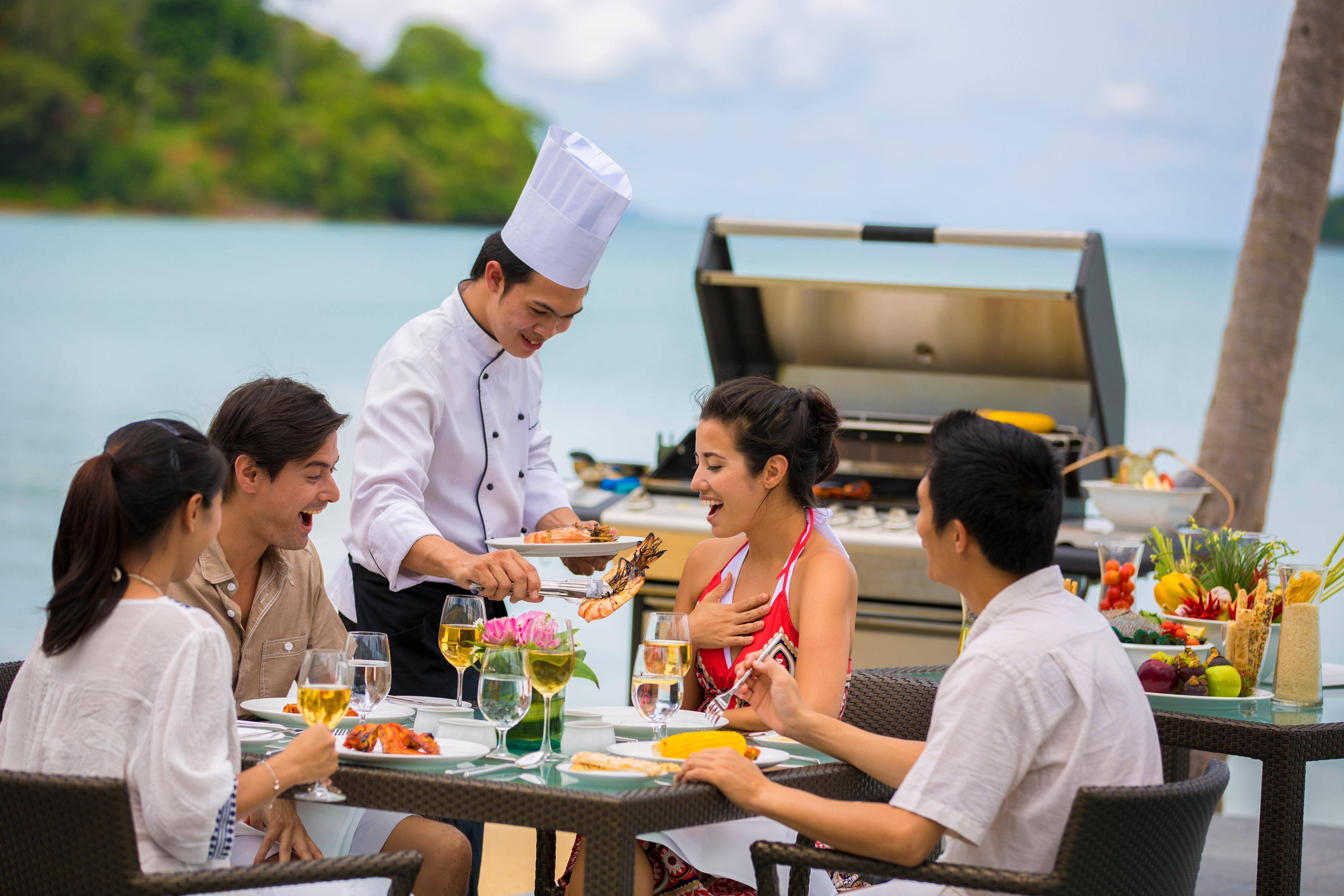 ホテル クラウン プラザ プーケット パンワ ビーチ Panwa Beach エクステリア 写真